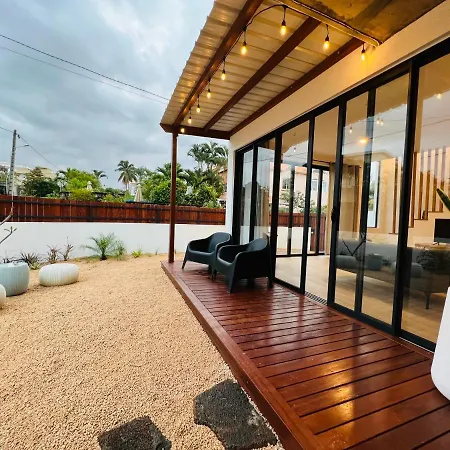 Into The Sea - Modern Home Close To The Beach Albion Exterior photo